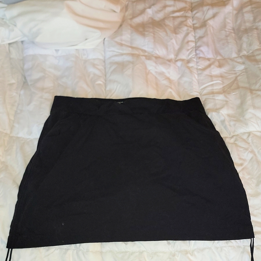 Black Columbia skort